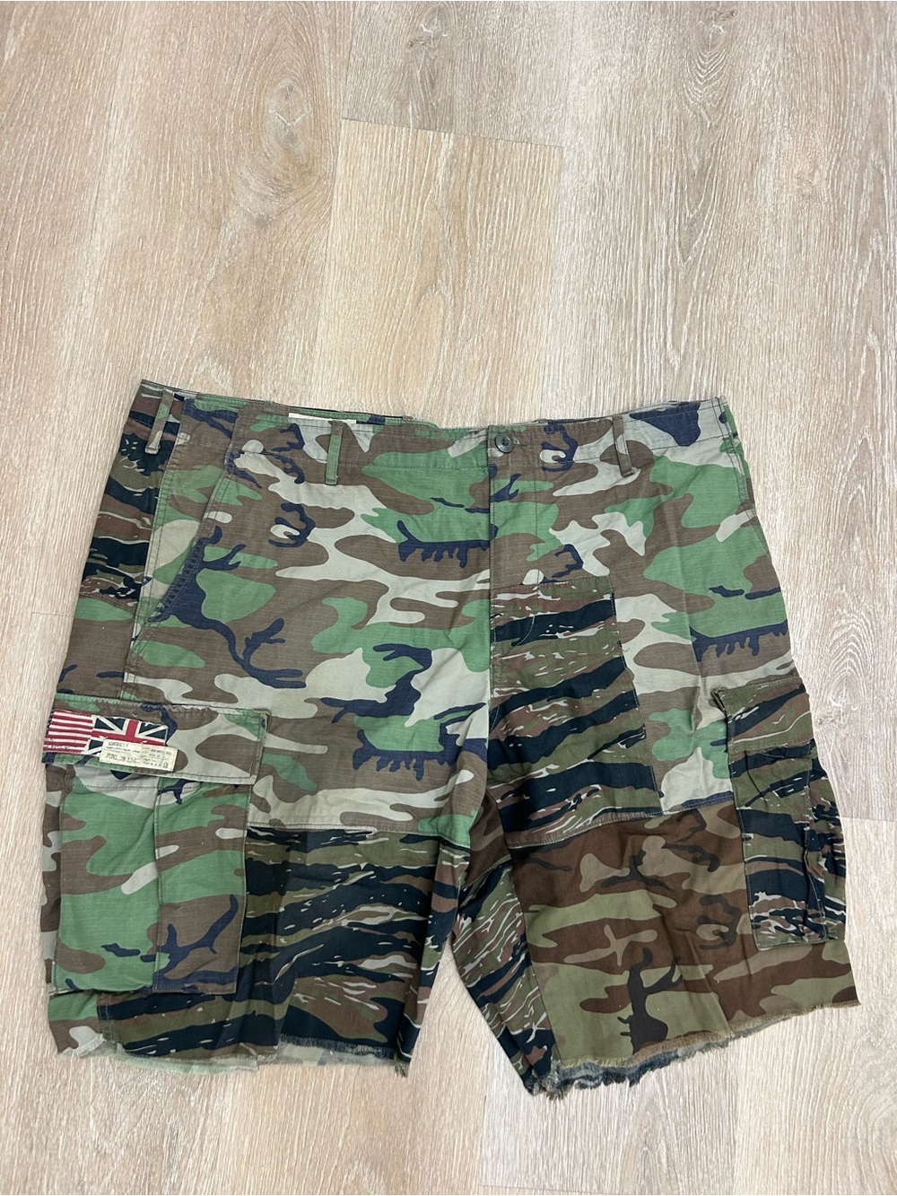 Ralph Lauren Denim & Supply Camo Flag Cargo Shorts 42